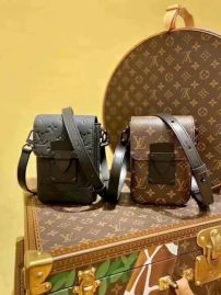 Picture of LV Mens Bags _SKUfw120178105fw